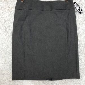 NWT Apt 9 size 12 straight skirt.